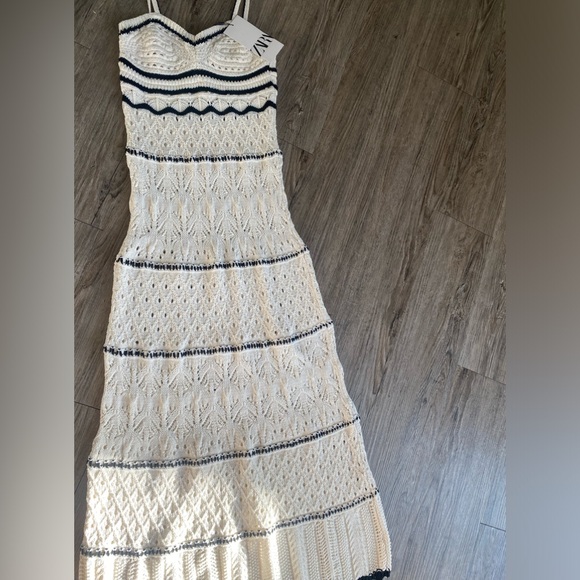 Zara Long Knit Dress - Picture 6 of 10